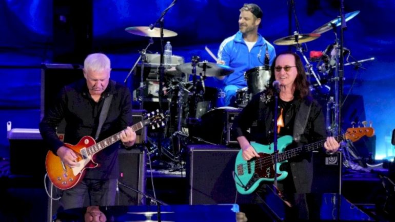 rush-to-offer-‘a-proper-thank-you-and-a-celebration’-of-neil-peart-with-fifty-something-tour