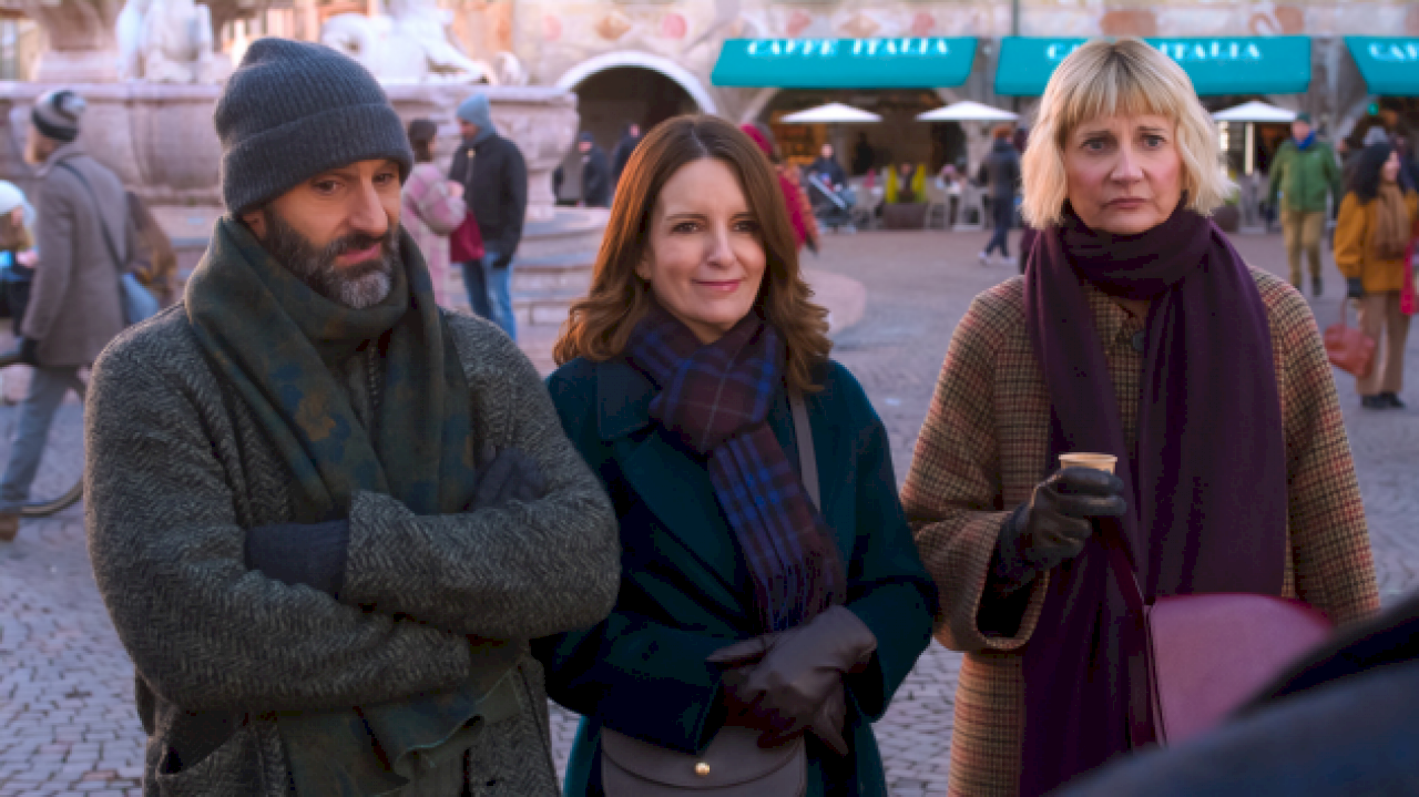 tina-fey-stars-in-‘the-four-seasons’-season-2-trailer