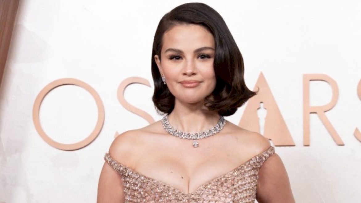selena-gomez-selling-bachelorette-pad,-once-home-to-rock-legend,-for-just-under-$6.5-million