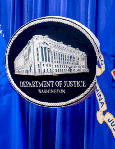 doj-probing-$2.6-billion-in-oil-trades-related-to-iran-war,-sources-say