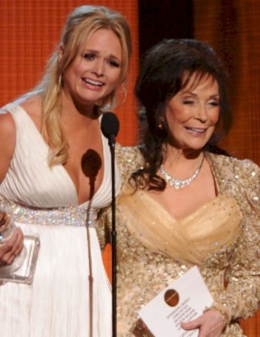 miranda-lambert’s-‘crisco’-has-the-loretta-lynn-seal-of-approval