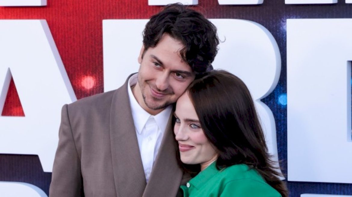 billie-eilish-makes-red-carpet-debut-with-nat-wolff-at-la-premiere-of-3d-film