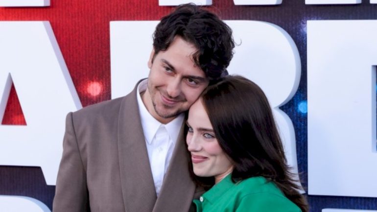 billie-eilish-makes-red-carpet-debut-with-nat-wolff-at-la-premiere-of-3d-film