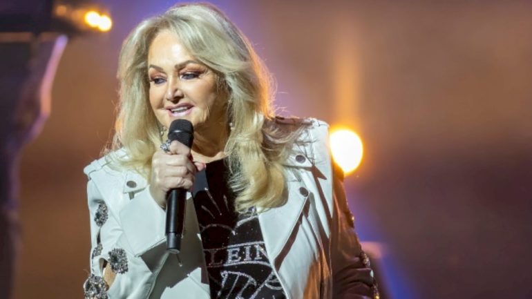 ‘total-eclipse-of-the-heart’-singer-bonnie-tyler-in-medically-induced-coma-as-she-recovers-from-surgery