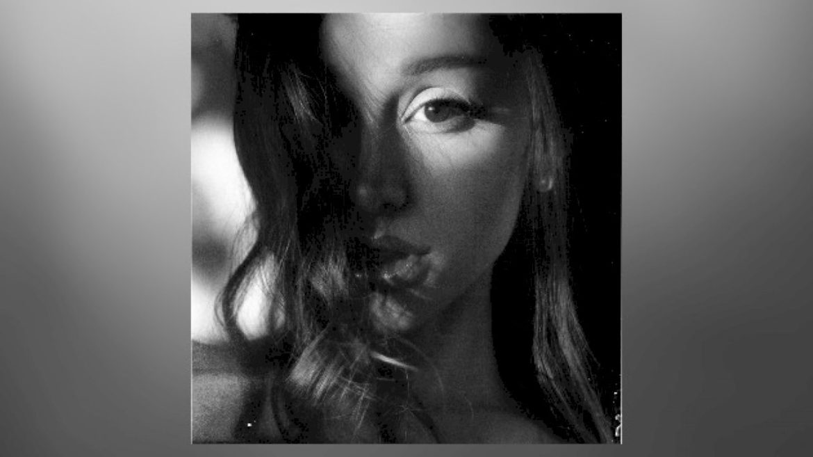 first-single-from-ariana-grande’s-new-album-‘petal’-coming-later-this-month