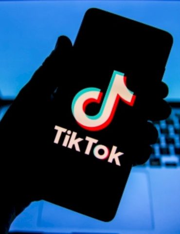 trump-administration-eyeing-$400m-settlement-from-tiktok-for-dc-‘beautification’:-sources