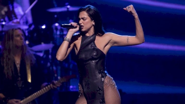 dua-lipa-sues-samsung-electronics,-claims-company-used-her-likeness-on-tv-packaging