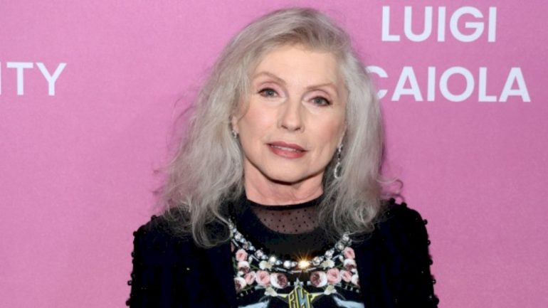 report:-debbie-harry-to-play-pamela-anderson’s-mother-in-new-film