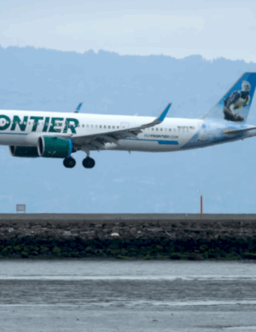 gun-magazine-found-on-frontier-airlines-flight,-passengers-forced-to-deplane