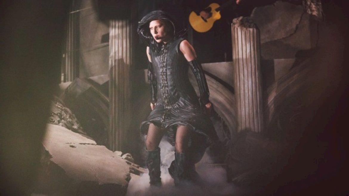 lady-gaga’s-bringing-‘mayhem’-to-streaming-—-and-to-a-theater-near-you