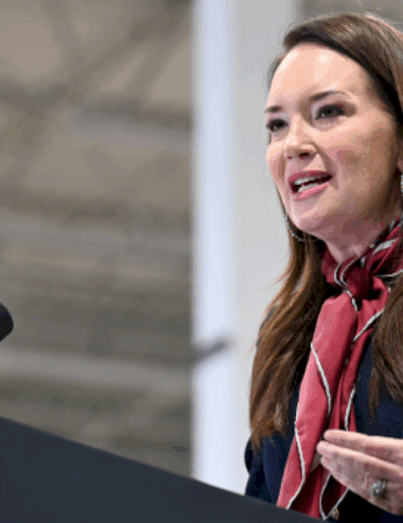 lawsuit-accuses-agriculture-secretary-of-‘religious-coercion’-in-staff-emails