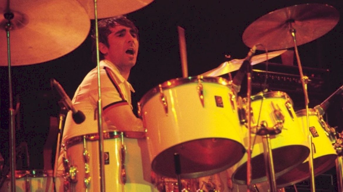items-from-the-doors,-the-who-and-more-featured-in-grammy-museum-‘tower-of-song’-exhibit