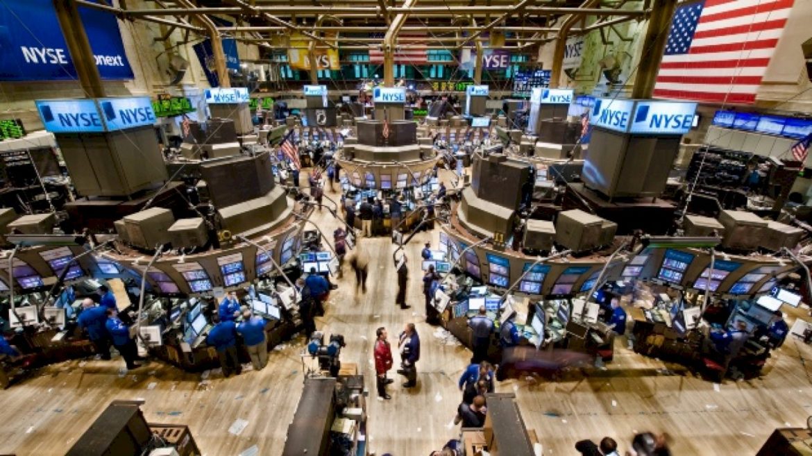 dow-crosses-50,000-as-investors-eye-trump-xi-summit