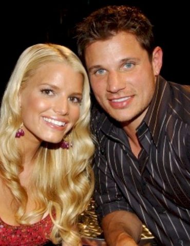 nick-lachey-says-running-into-jessica-simpson-on-a-plane-was-‘strangely-ok’
