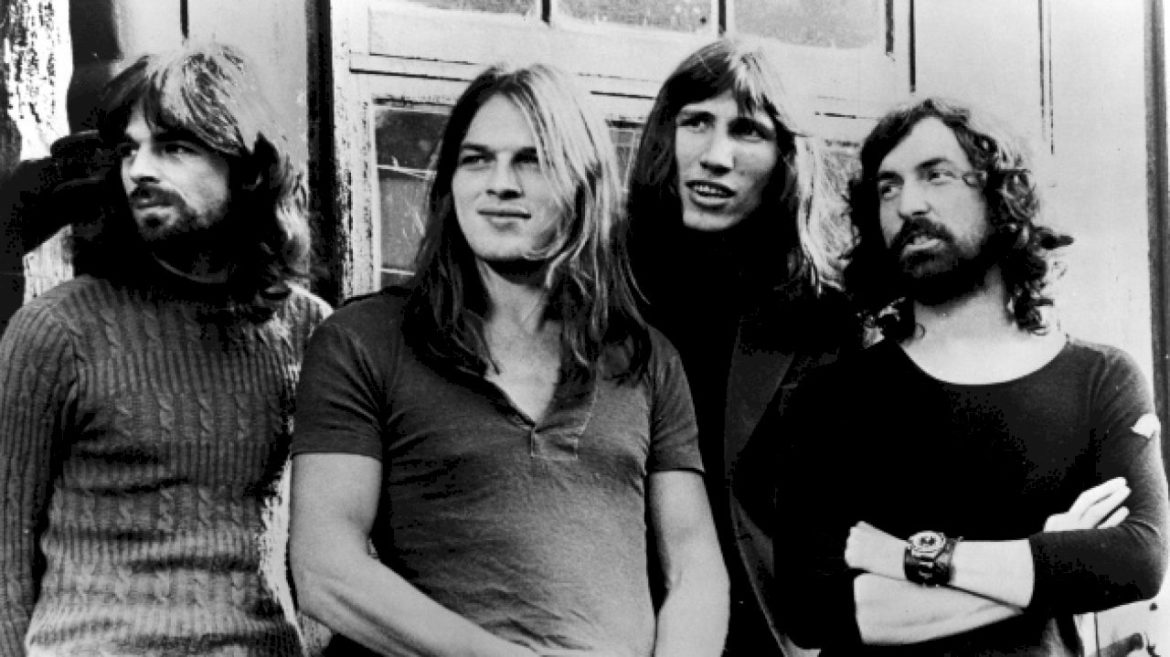 the-royal-mint-honors-pink-floyd-with-commemorative-coin