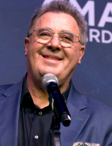 reba-mcentire,-vince-gill,-charlie-daniels-band-and-more-join-library-of-congress-collection