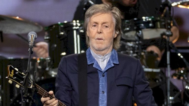 paul-mccartney-says-‘hey-jude’-brings-a-divided-america-together