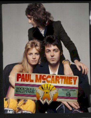 rock-hall’s-new-‘paul-mccartney-and-wings’-exhibit-will-‘reexamine-their-impact-and-legacy,’-says-president