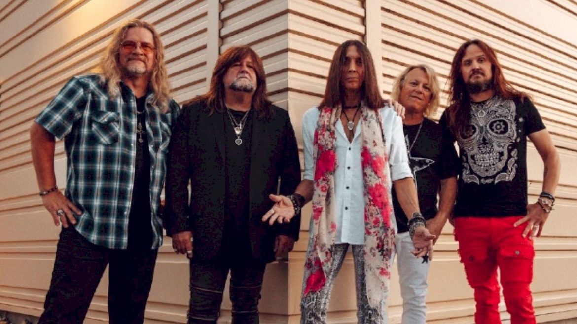 tesla-covers-queen’s-‘spread-your-wings’-for-new-album-‘homage’