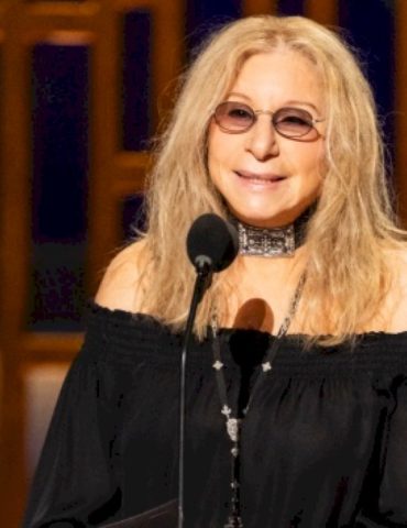 barbra-streisand-to-miss-palme-d’or-ceremony-at-cannes-film-festival-due-to-injury