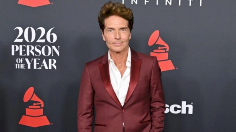 richard-marx-is-going-to-summer-camp-—-for-a-good-cause