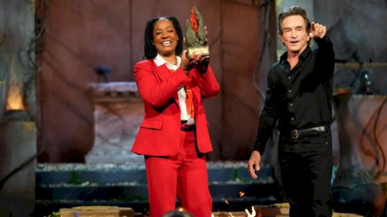sia-awards-‘survivor’-player-$100k-during-season-50-finale
