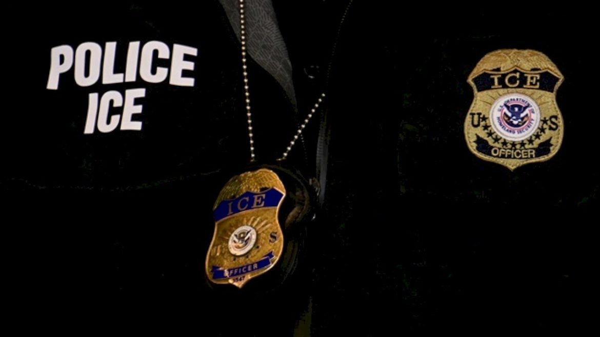 ice-agent-charged-with-assault-will-surrender-to-minnesota-authorities,-attorney-says