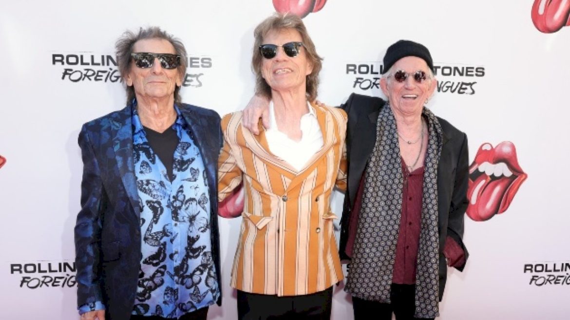 the-rolling-stones’-mick-jagger-and-ronnie-wood-to-reveal-the-songs-that-have-soundtracked-their-lives