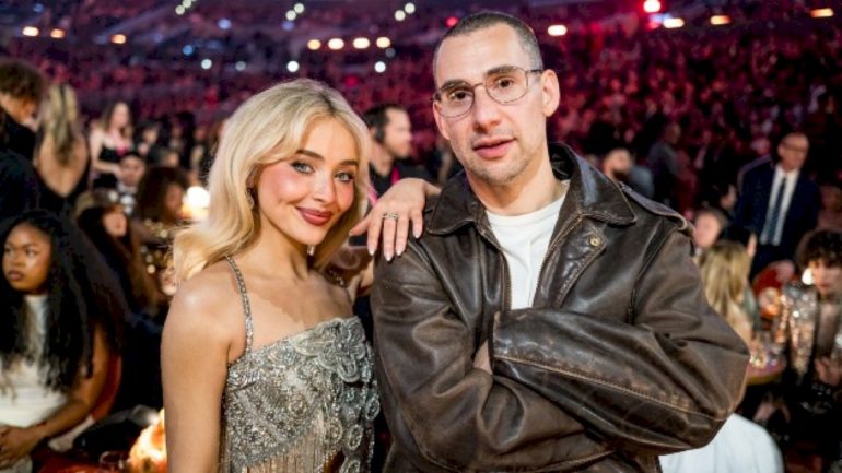 sabrina-carpenter’s-‘house-tour’-was-written-at-2-am.-after-drinks,-says-jack-antonoff