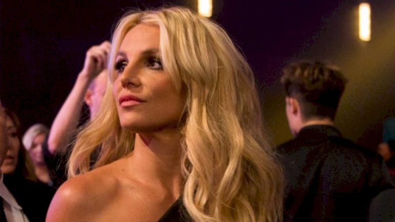 britney-spears-arrest-shown-in-police-dashcam-video