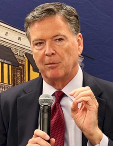 judge-grants-james-comey’s-request-to-delay-his-seashell-trial