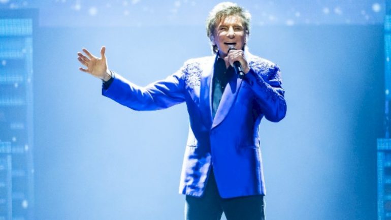 barry-manilow-says-he’s-‘going-to-do-this-tour-if-it-kills-me’-ahead-of-uk-dates