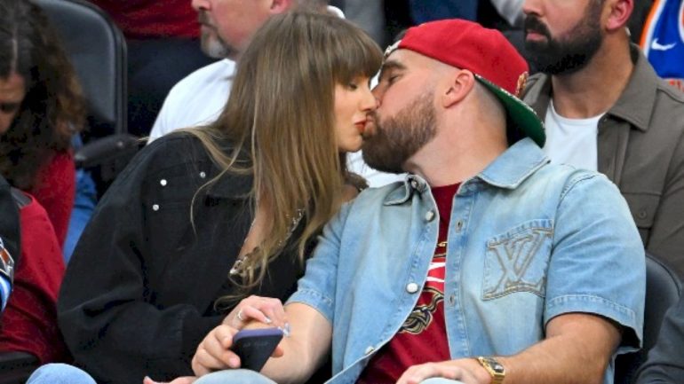 one-of-taylor-swift’s-opening-acts-confirms-she’s-going-to-taylor’s-wedding
