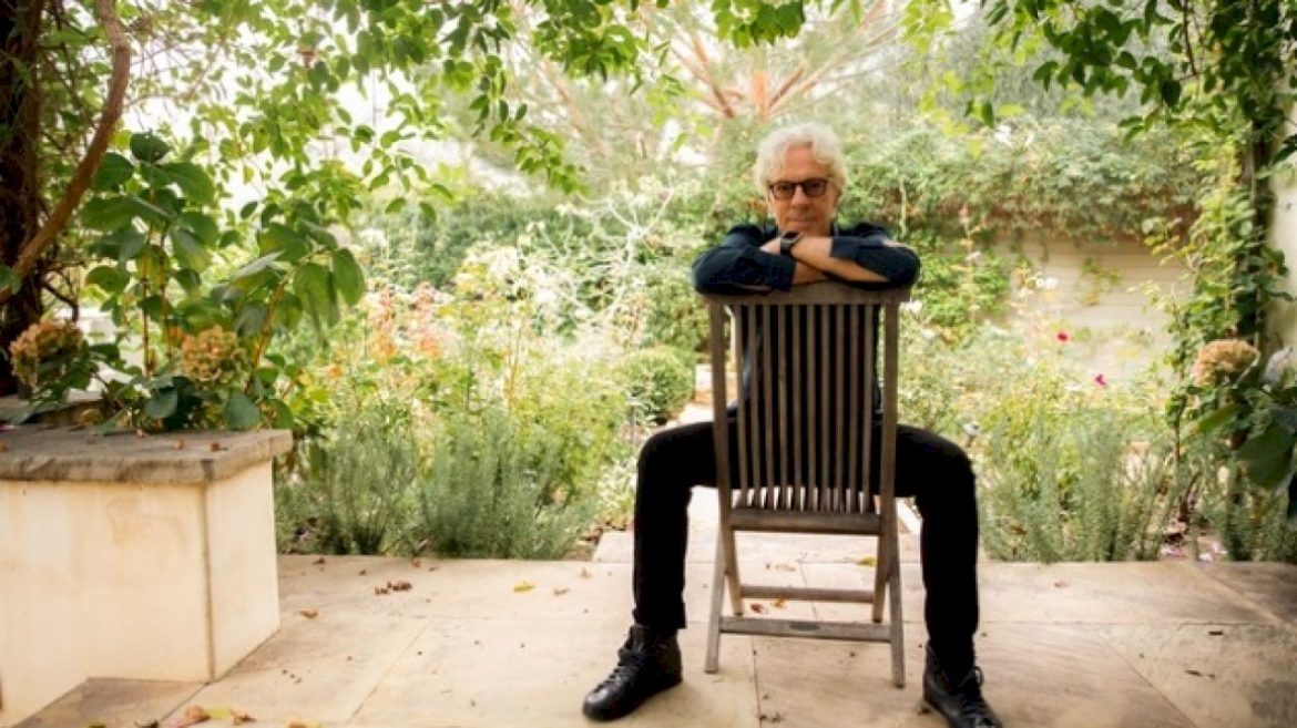 the-police’s-stewart-copeland-aims-for-‘a-lot-of-laughs’-on-upcoming-spoken-word-tour