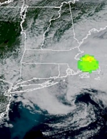 meteor-above-new-england-created-loud-boom-that-rocked-parts-of-region:-nasa