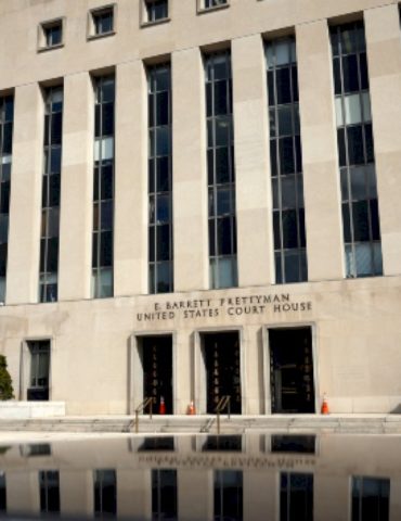 appeals-court-blocks-removal-of-transgender-troops,-but-allows-restrictions-on-recruits