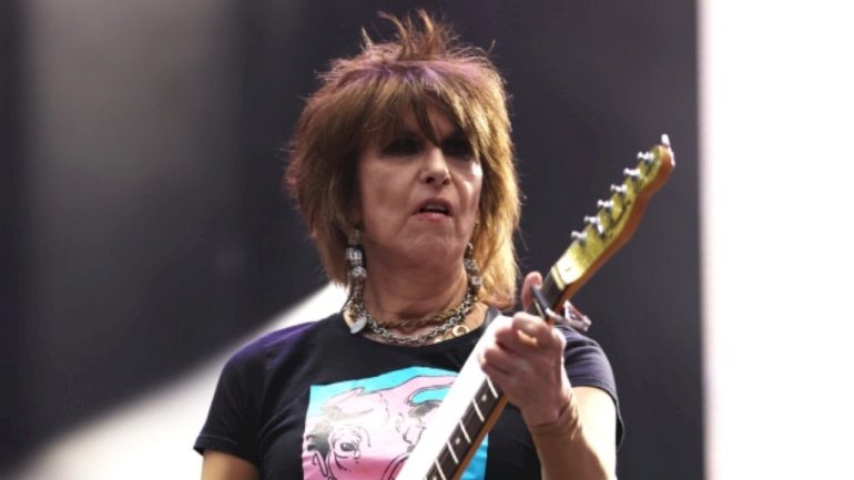 chrissie-hynde-baffled-by-people-who-film-and-take-pictures-during-concerts