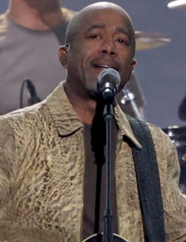 darius-rucker-maps-out-his-mt-rushmore-of-vocalists,-raises-$11-million-for-st.-jude