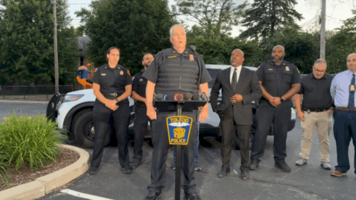 12-wounded,-2-critically,-in-shooting-near-ohio-festival:-police