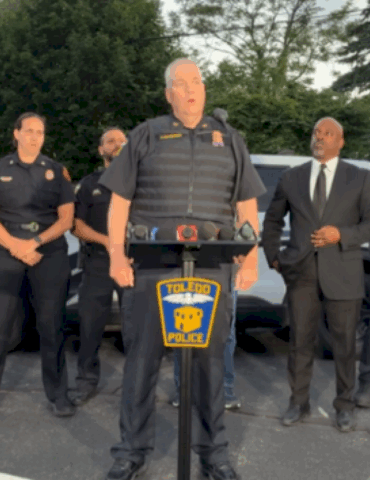 12-wounded,-2-critically,-in-shooting-near-ohio-festival:-police