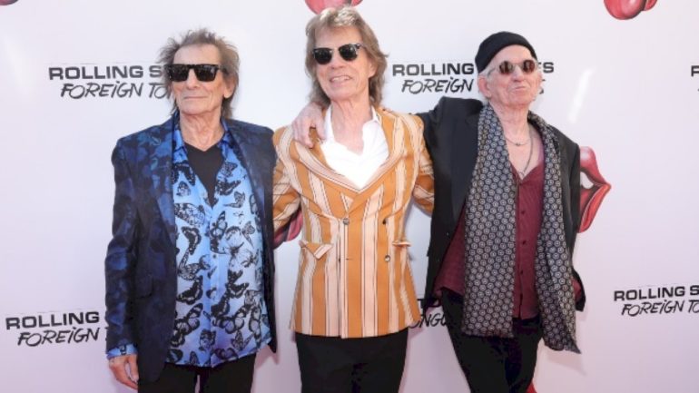 the-rolling-stones-release-visualizer-for-‘foreign-tongues’-track,-‘rough-and-twisted’