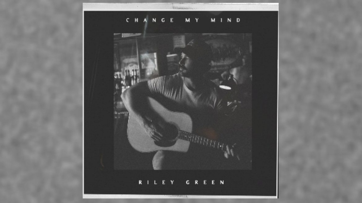 ‘change-my-mind’:-ella-langley-blocks-riley-green-on-the-‘billboard’-chart