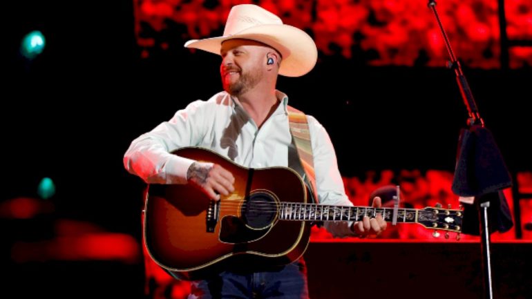 cody-johnson-just-wants-his-‘horse-back’