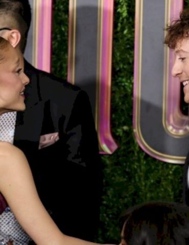 ariana-grande,-ethan-slater-call-it-quits-after-nearly-3-years-of-dating