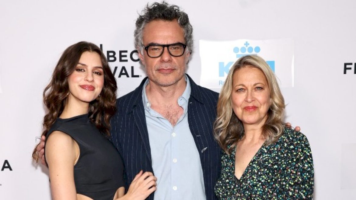 ‘alice-and-steve’-stars-talk-ruining-the-friendship-in-new-hulu-series