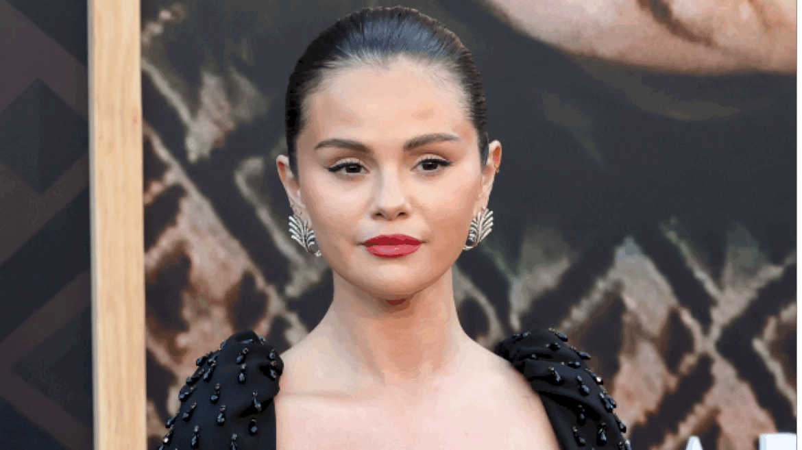 selena-gomez-says-her-‘heart-breaks’-for-the-spurs