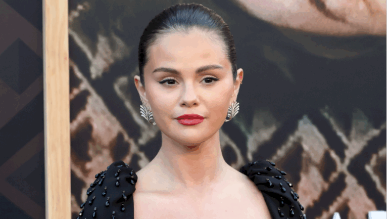 selena-gomez-says-her-‘heart-breaks’-for-the-spurs