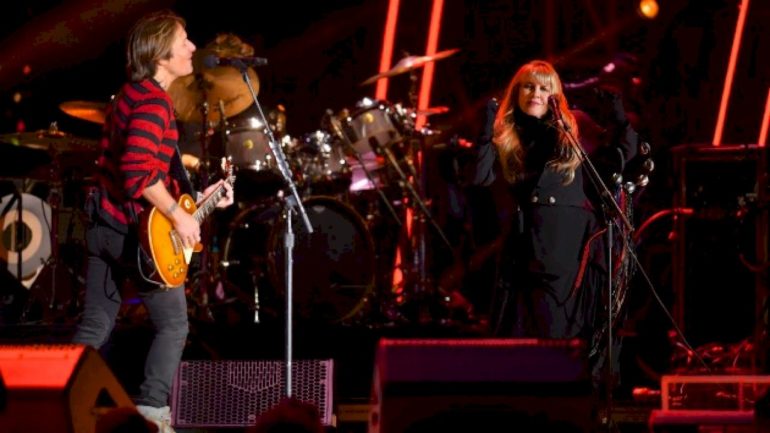stevie-nicks-is-angry-at-keith-urban-over-yacht-rock-song