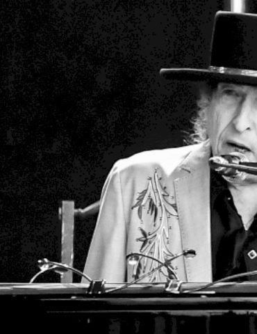 bob-dylan-reflects-on-the-best-and-worst-parts-about-being-in-your-80s