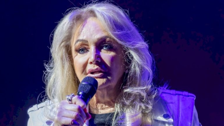 bonnie-tyler-out-of-coma-‘but-remains-very-unwell,’-according-to-statement